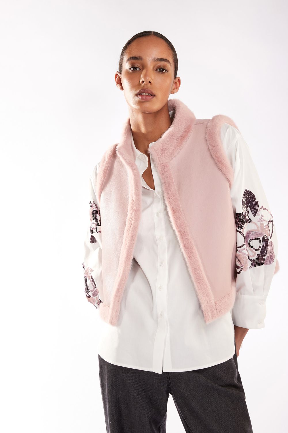 Atmos 1689 Vest Rae/rose