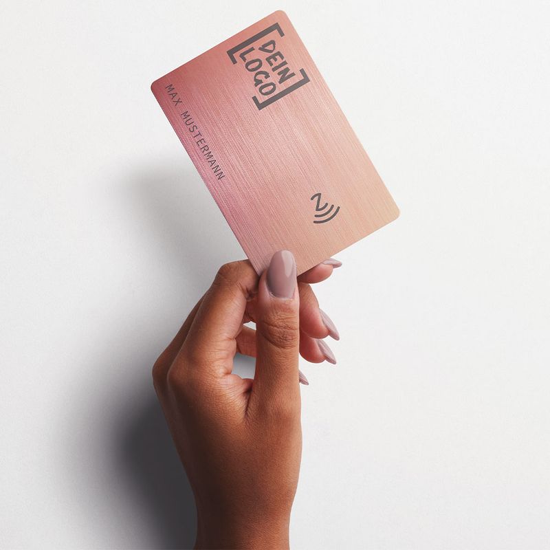 Smartphone NFC-Visitenkarte aus Metall in Geschenkverpackung NFC Karte aus Edelstahl Visitenkarte erstellen Smartphone Kontaktdaten per NFC weitergeben Visitenkarte mit Gravur gravierte Visitenkarte mit eigenem Logo Firmenlogo Luxuriöses Geschenk für Männer und Frauen Farbe Rosa Rose Pink
