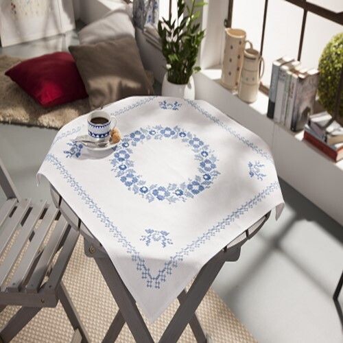 Kit Nappe à broder Fleurs bleu point de croix - 100% Coton - 80 x 80cm