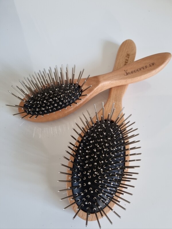 DE LUXE SILVER BRUSH small