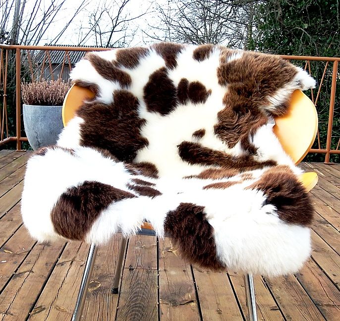 SHEEP SKIN RUG ECO, spotted cca 110cm