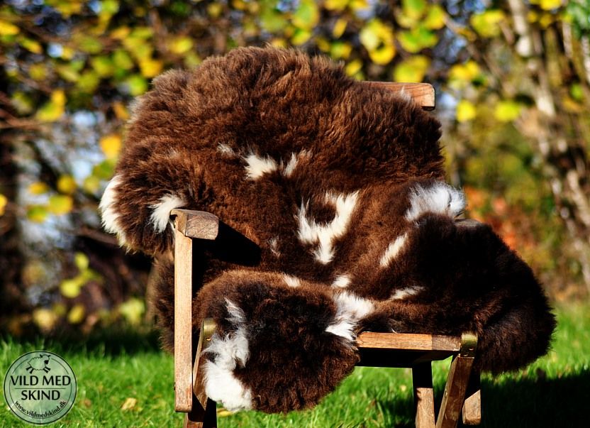 SHEEP SKIN RUG ECO, spotted cca 110cm