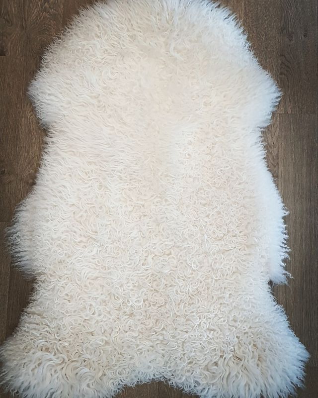SHEEP SKIN GREENLAND, white cca 115cm