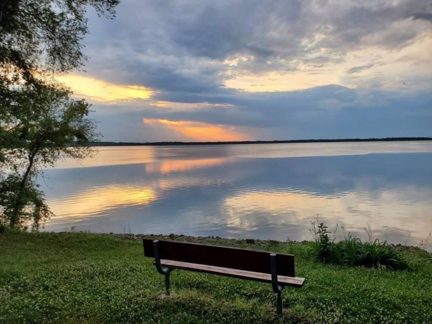 Charlie&#39;s Bluff in Milton, Wisconsin on 11 x 14 Metal