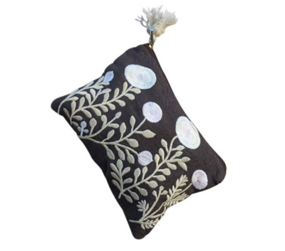 Free Garden Linen pouch