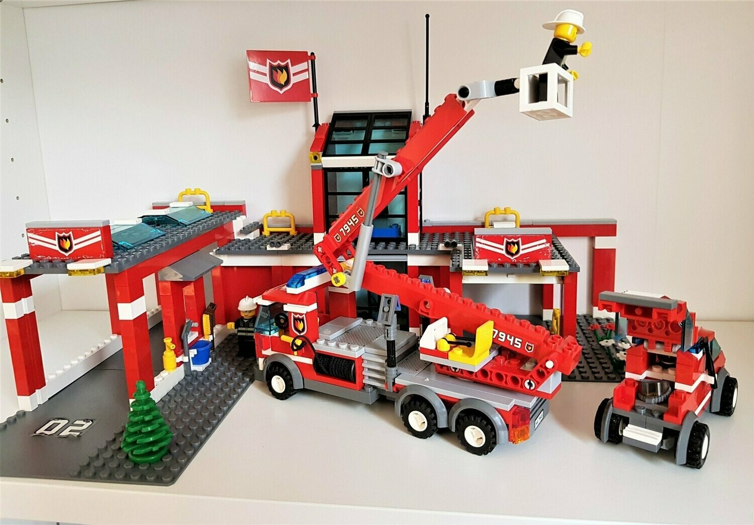 Lego, 7945, Feuerwehr, Hauptquartier