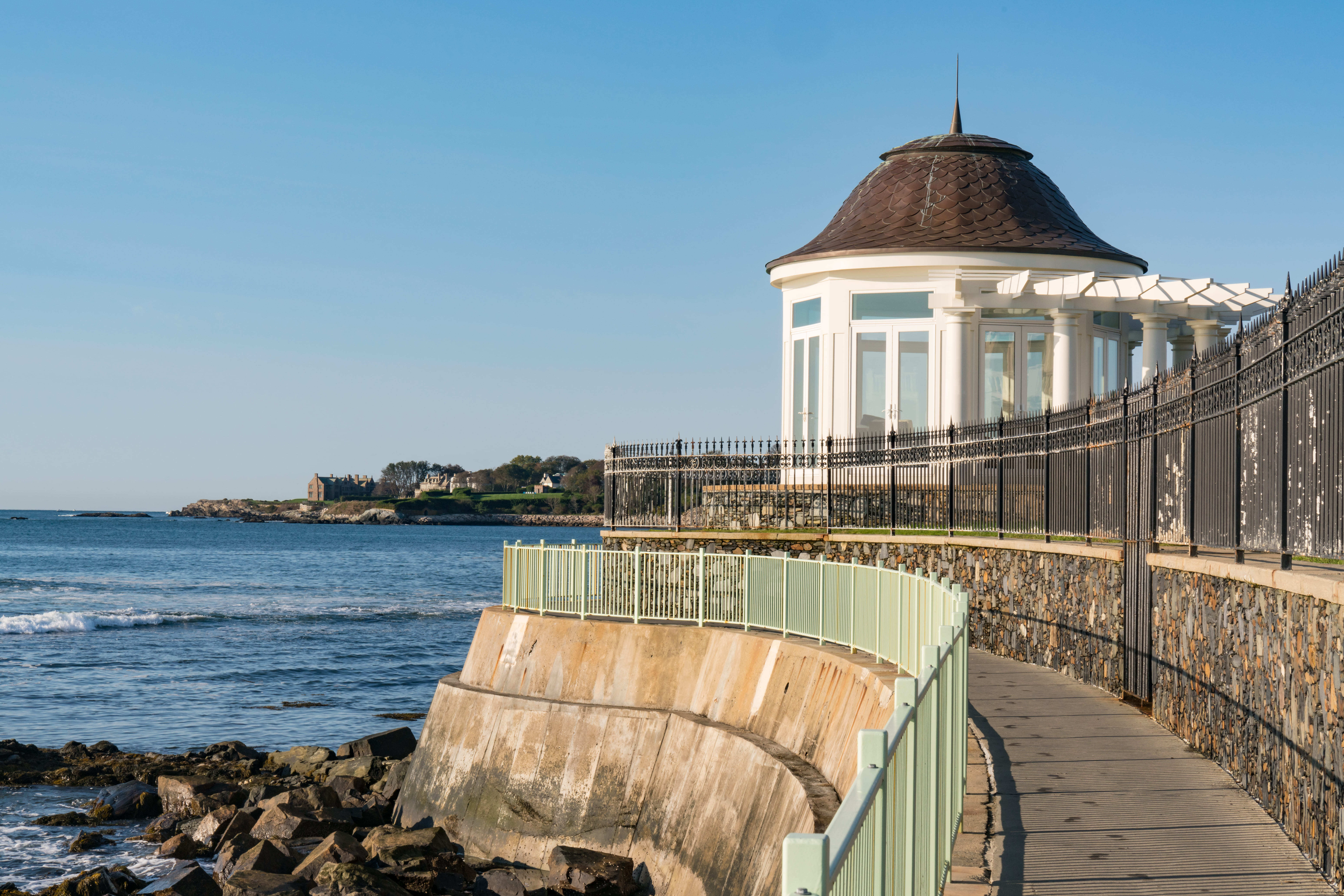 Newport Cliff Walk Self-Guided Walking Tour