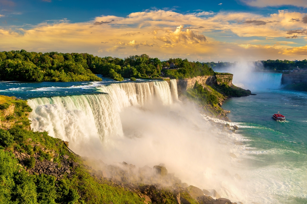 Niagara Falls (Canadian Side): Self-Guided Driving Tour