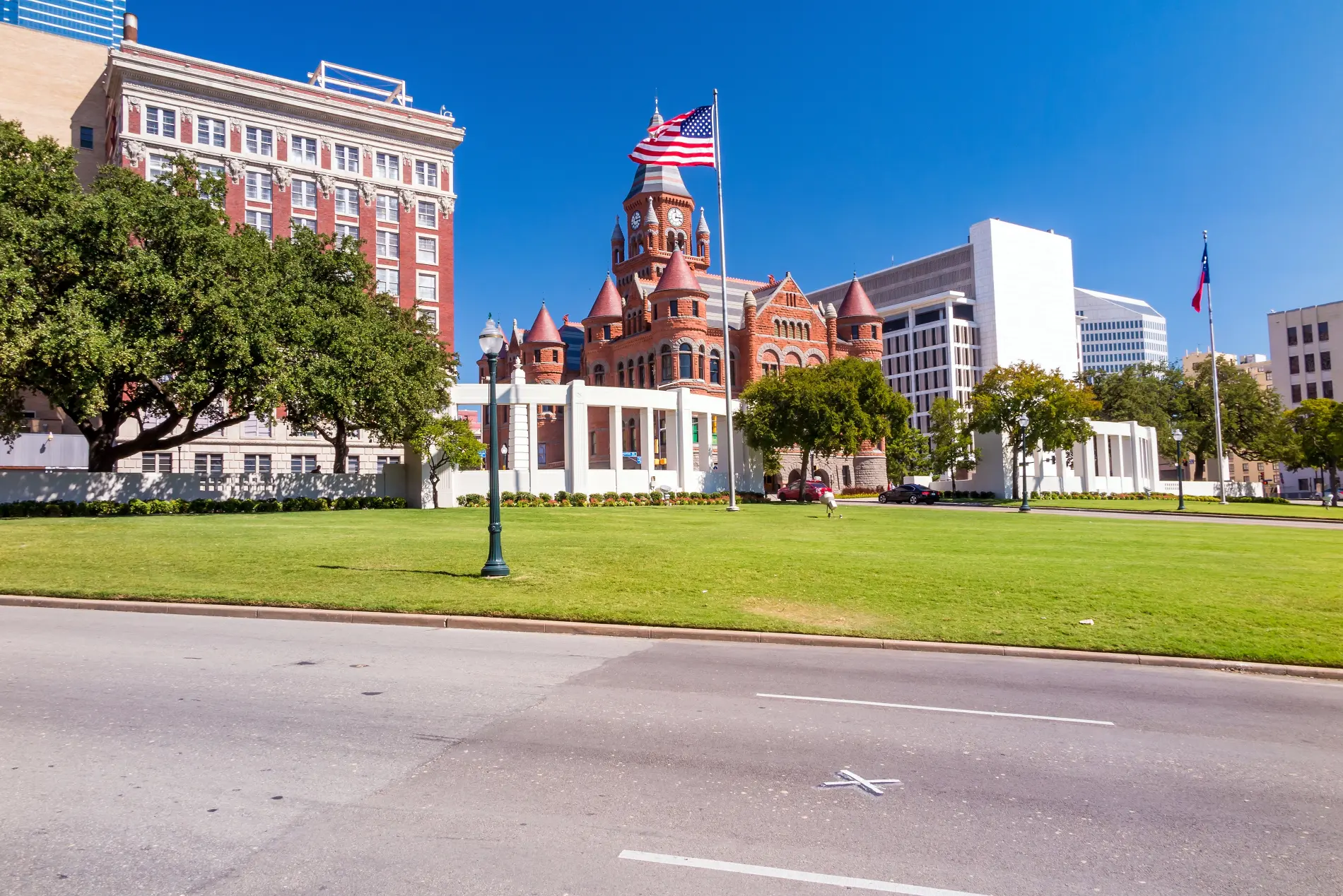 JFK Assassination Tour: Self-Guided Drive