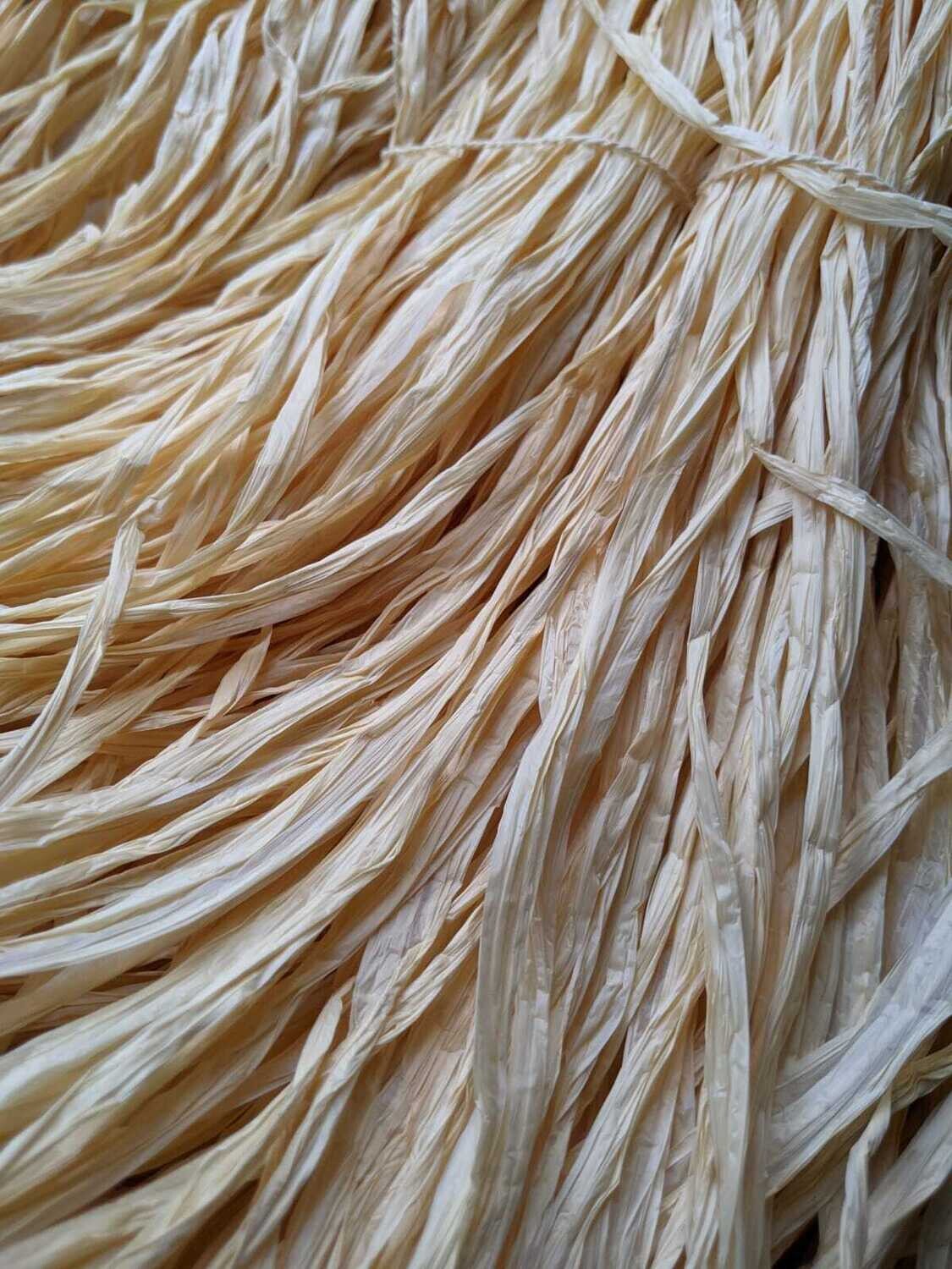 Raffia Rayon Avena en madejas 300 g/600m