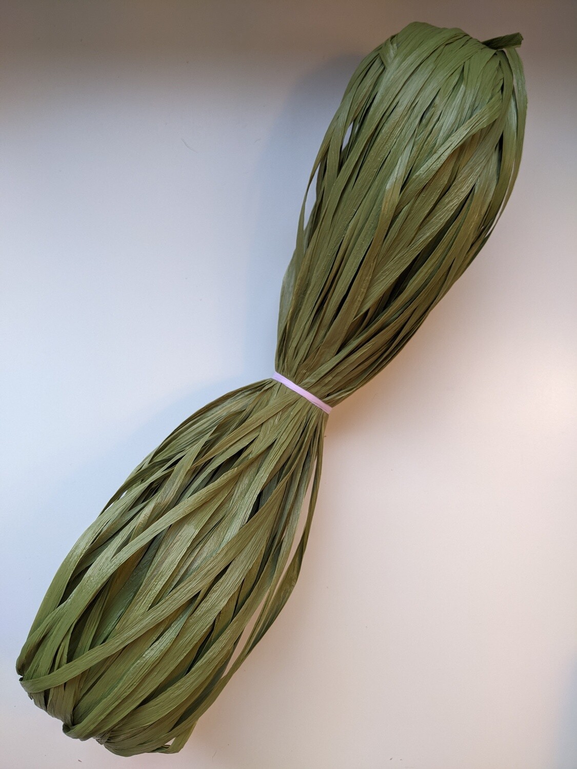 Raffia viscosa Olive 50gr / 120m