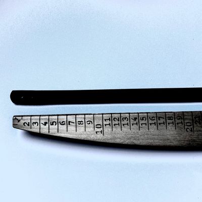 Asas de cuero negro 55cm x 2cm x 2mm (1pcs)