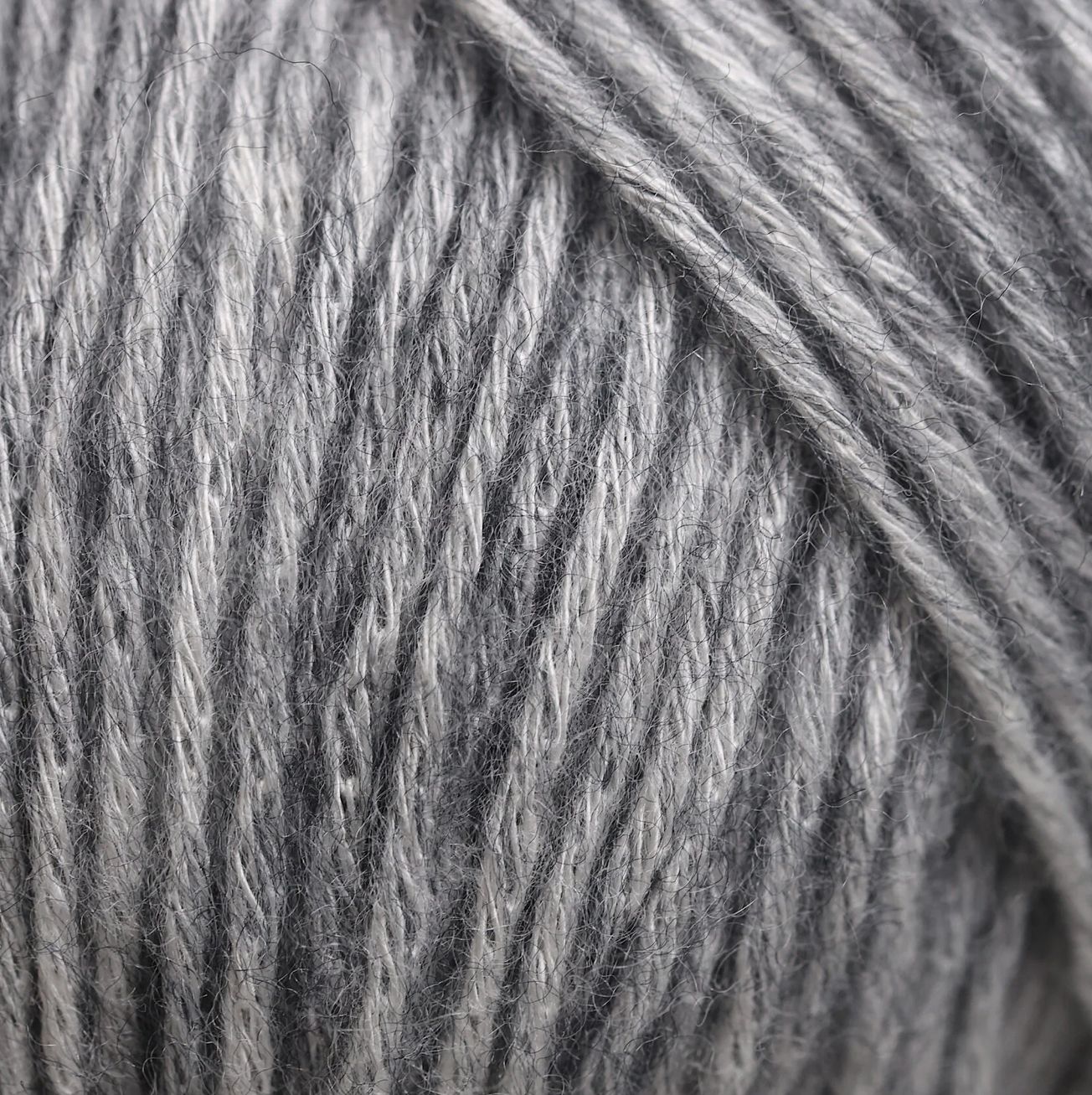 AuraYarns Every Day Ash