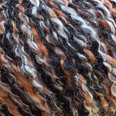 AuraYarns Carnaval Montain dog