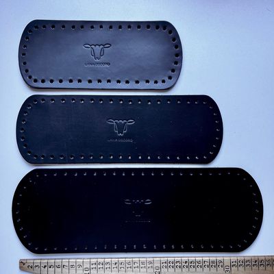 Base Lanadecoro de piel natural negro 30cm x 10 cm x 2 mm