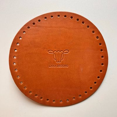 Base de piel natural color marrón claro Lanadecoro 18 cm de diámetro