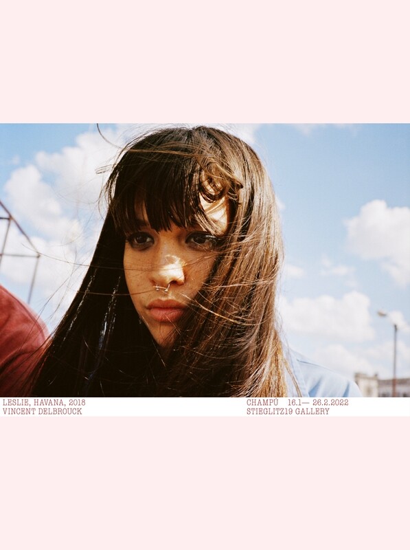 POSTER #005 - LESLIE