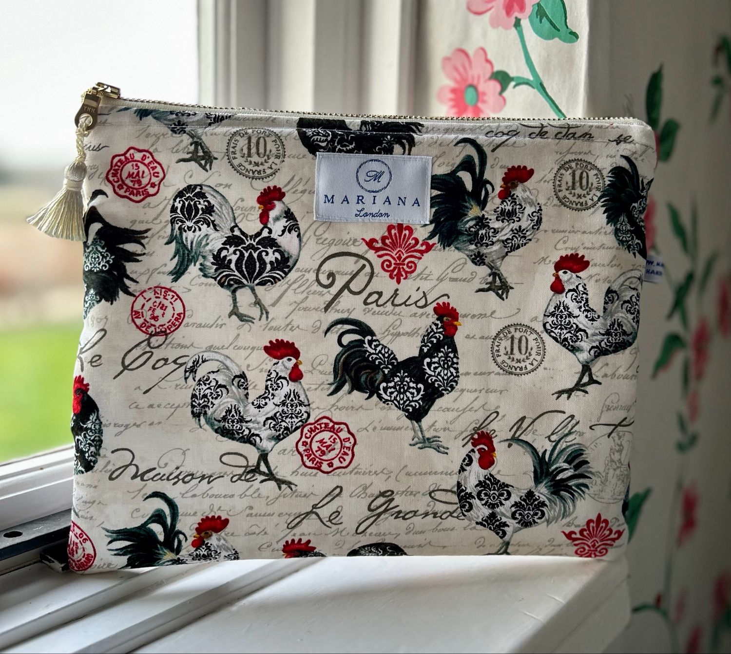 Black And White Cockerels Wash Bag
