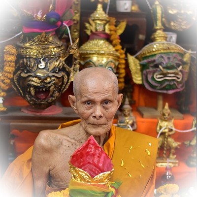 Luang Por Payungk (Wat Pha Sak)
