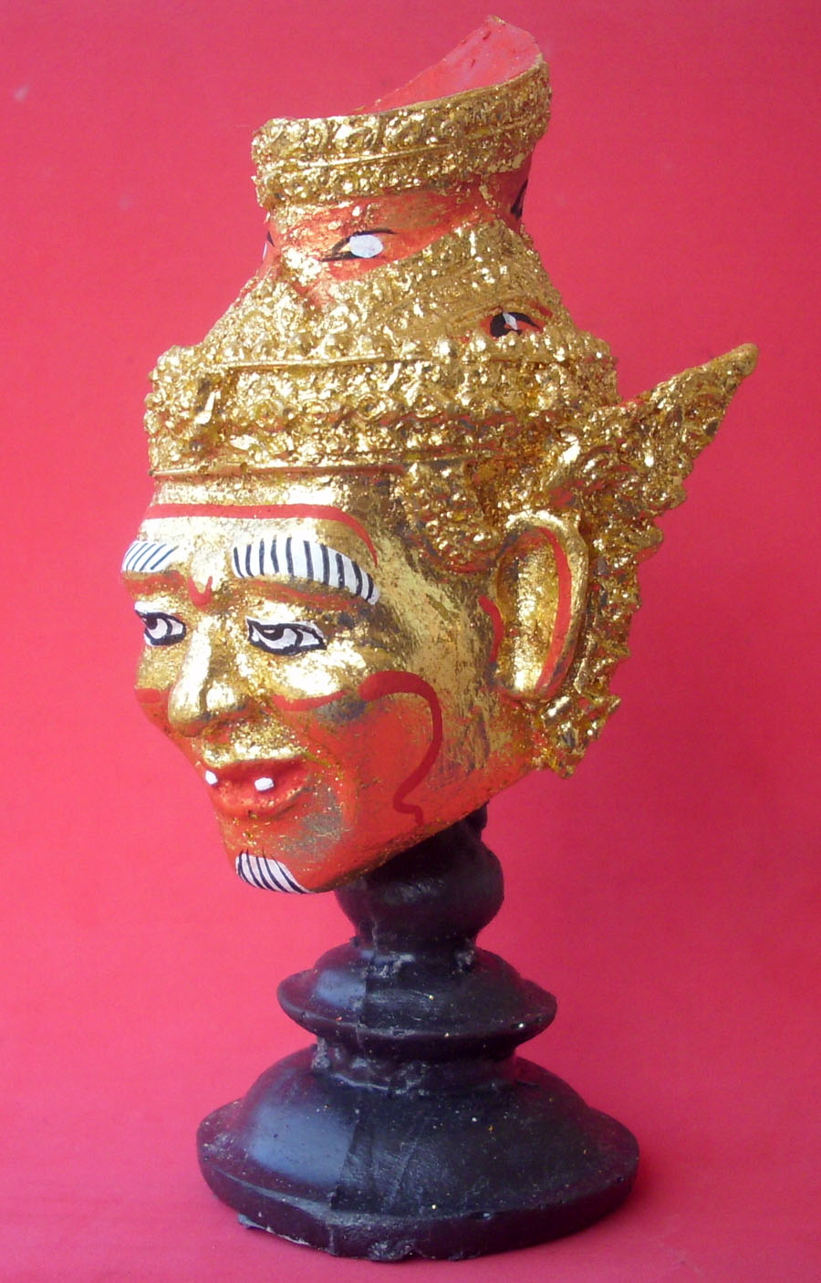 Ruesi Por Gae Dta Fai Mini Kroo Mask Deity for small Altars and Travelling Bucha