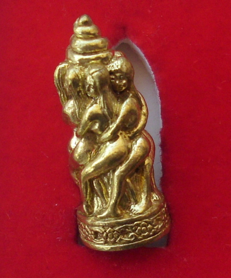 Naree Jet Nang Gaew Run Pised (final edition) Love and Wealth Charm - comes with stainless steel fancy case - Pra Ajarn Prasut - Wat Nai Tao (Huay Yord)