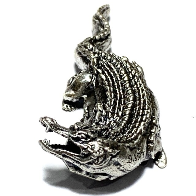 Paya Gumpir Sethee Bunyarit Nuea Ngern Boran Khad Ya Dam Solid Silver Crocodile Amulet 2561 BE Pra Ajarn Dtao Only 199 Made