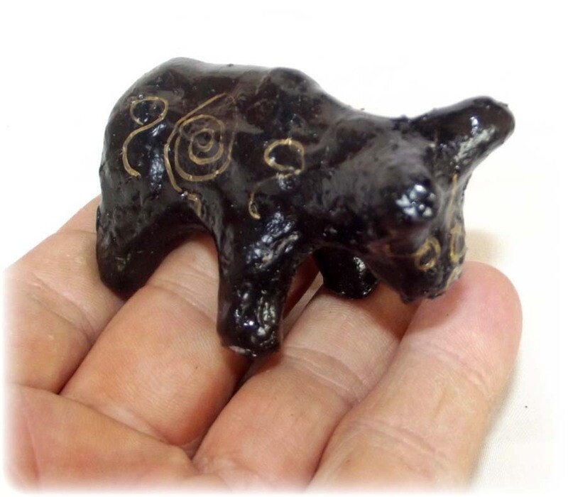 Wua Tanu Fai - Fiery Arrow Bull 6 x 4 Cm Protective Guardian - Sacred Earths with Hand Spell Inscription - Luang Por Kane - Wat Kho Phu