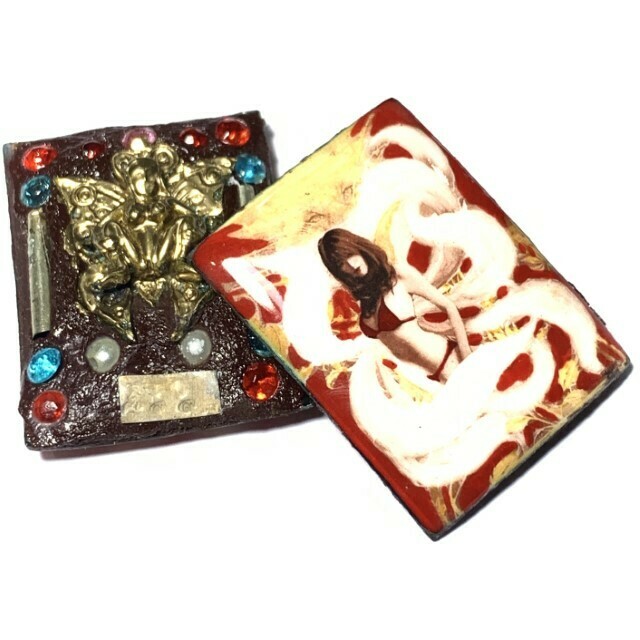 9 Tails Fox Demon Enchantress Prai Powders 2 Takrut, 11 Gems, 2 Pearls, 1 Queen Butterfly insert 2555 BE Luang Phu In