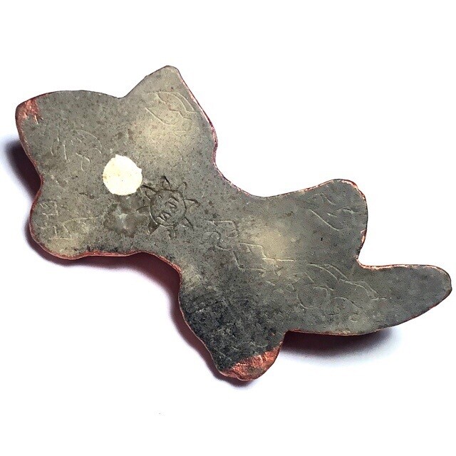 Dtugkhae Aathan Maha Lap (sorcerous lucky lizard) 4 Cm long - Nuea Din Aathan (magical earth powders) - Wai Kroo 2553 BE edition - Luang Por Lum - Wat Samakee Tam