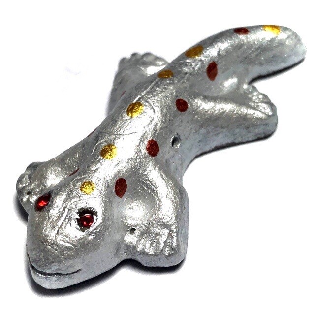 Dtugkhae Aathan Maha Lap(sorcerous lizard) 4 Cm long - Nuea Din Aathan (magical earth powders) - Wai Kroo 2553 BE edition - Luang Por Lum - Wat Samakee Tam