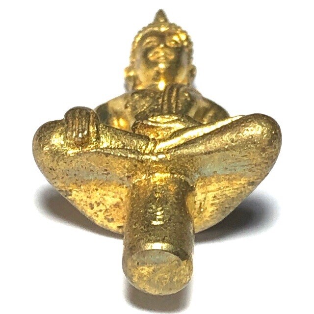 Pra Yord Tong - Thai Flagpole Buddha for Kong Grapan Protection and Prosperity - Gao Mongkol '9 Blessings' Edition - Temple of the Dawn 2554 BE
