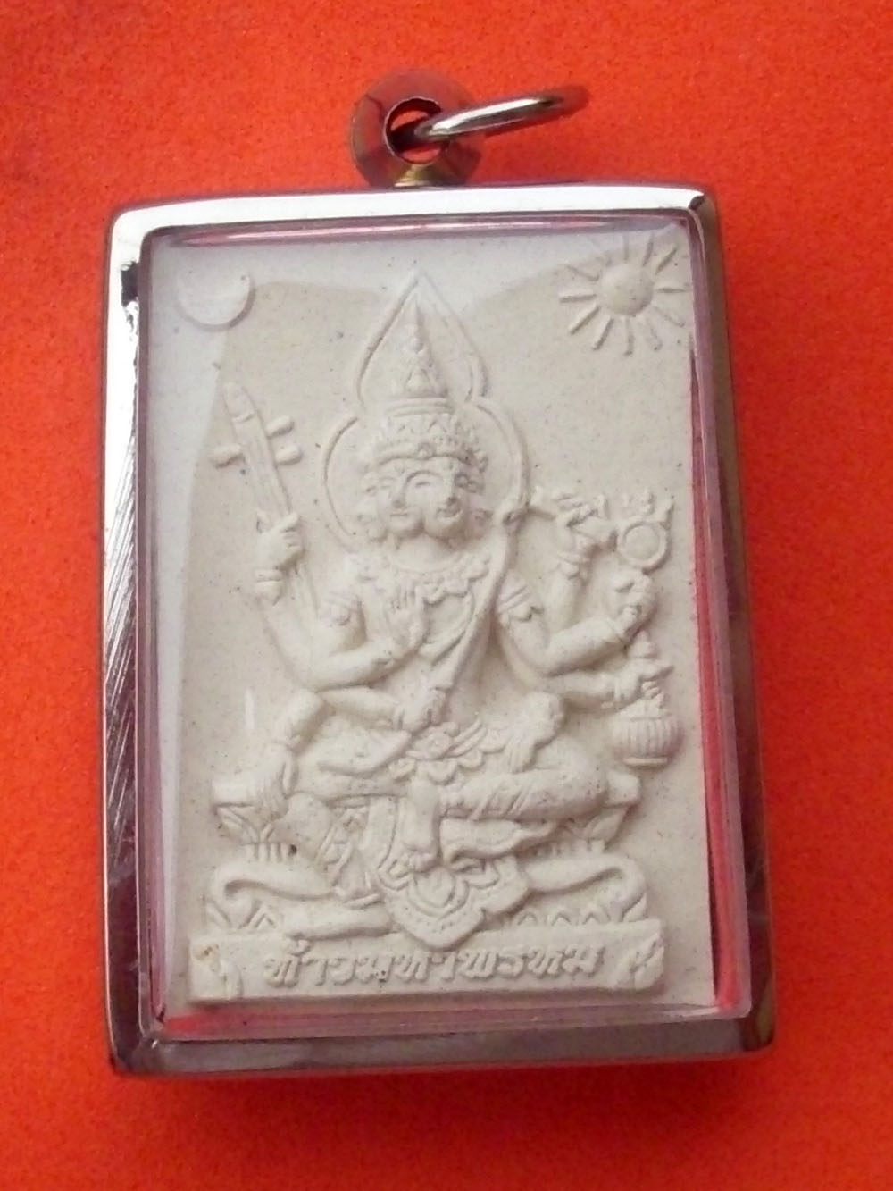 Pra Prohm (Brahma) - Nuea Pong Toop Kammathan (incense powders of Forest monks meditations)  Roey Ploi (precious stone inserts in rear face) - Luang Por Bun Gerd - Wat Khao Din (Chainat)