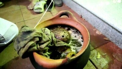 Nam Man Prai Fang Takrut Pra Jao Yim Pasom Pong Bpathamang Chiang Tung Corpse Cord Wrapped Ajarn Gai Paya Yant