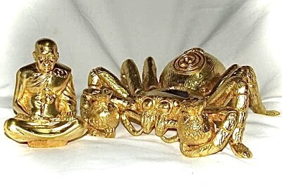 Luang Phu Supar Nang Maeng Mum Riak Sap Ongk Kroo 24 K Gold Plated Aayu Yern 118 Pi 118 years Old Edition 7 x 6 Inches - Luang Phu Supar