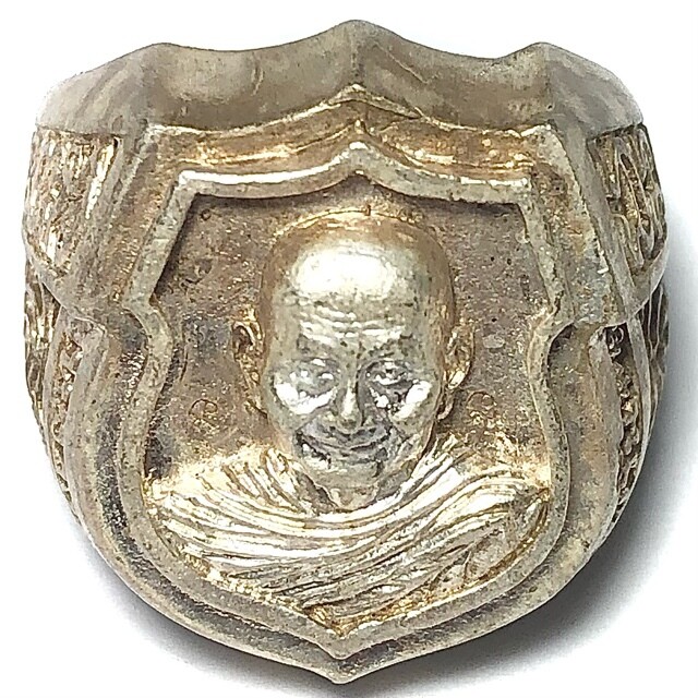Hwaen Hua Lo Guru Monk Cameo Shield Ring Solid Silver Pre 2549 BE Luang Por Jaran Wat Ampawan