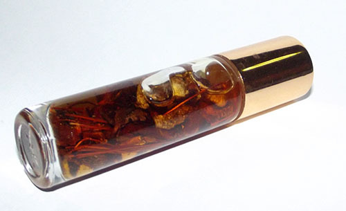 Nam Man Prai Sariga Hlong Rang Khuad Kroo (Celestial Magpie Metta Oil - Ajarn Suntorn Phueak Tiang