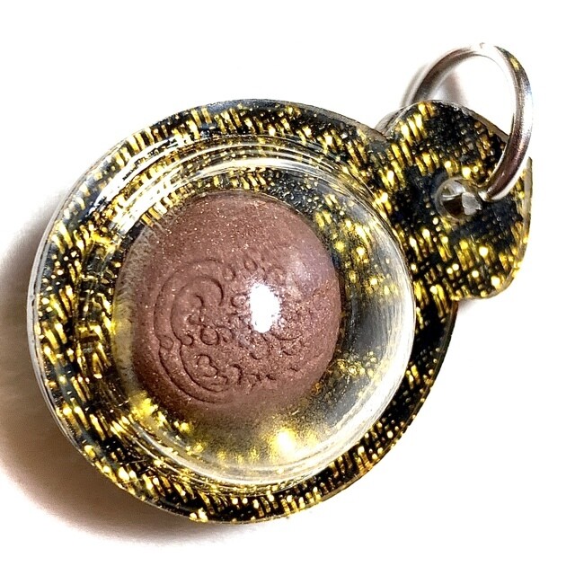 Look Om Na Hnaa Tong with Takrut Sariga Spell &amp; Lakshman Powders Amulet Luang Por Hwan Blessed for Wat Sai Kam Ho 2559 BE