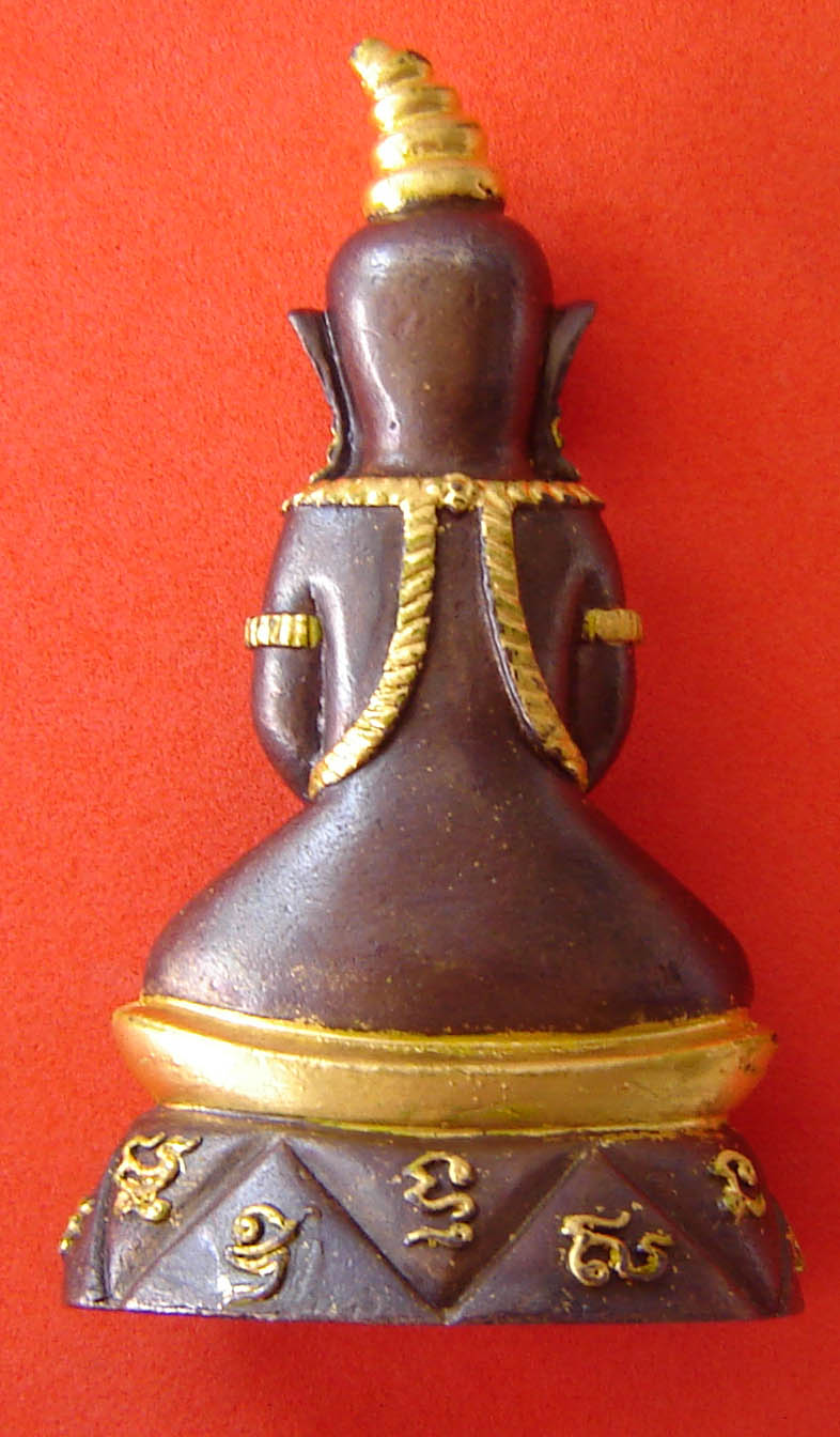 Por Ngang Ta Daeng Jom Sanaeh Bucha statue - Samrit Pid Tong with Takrut and sacred powders - King of Luck Edition - Luang Por Naen Kampiro 2 x 3 Inch