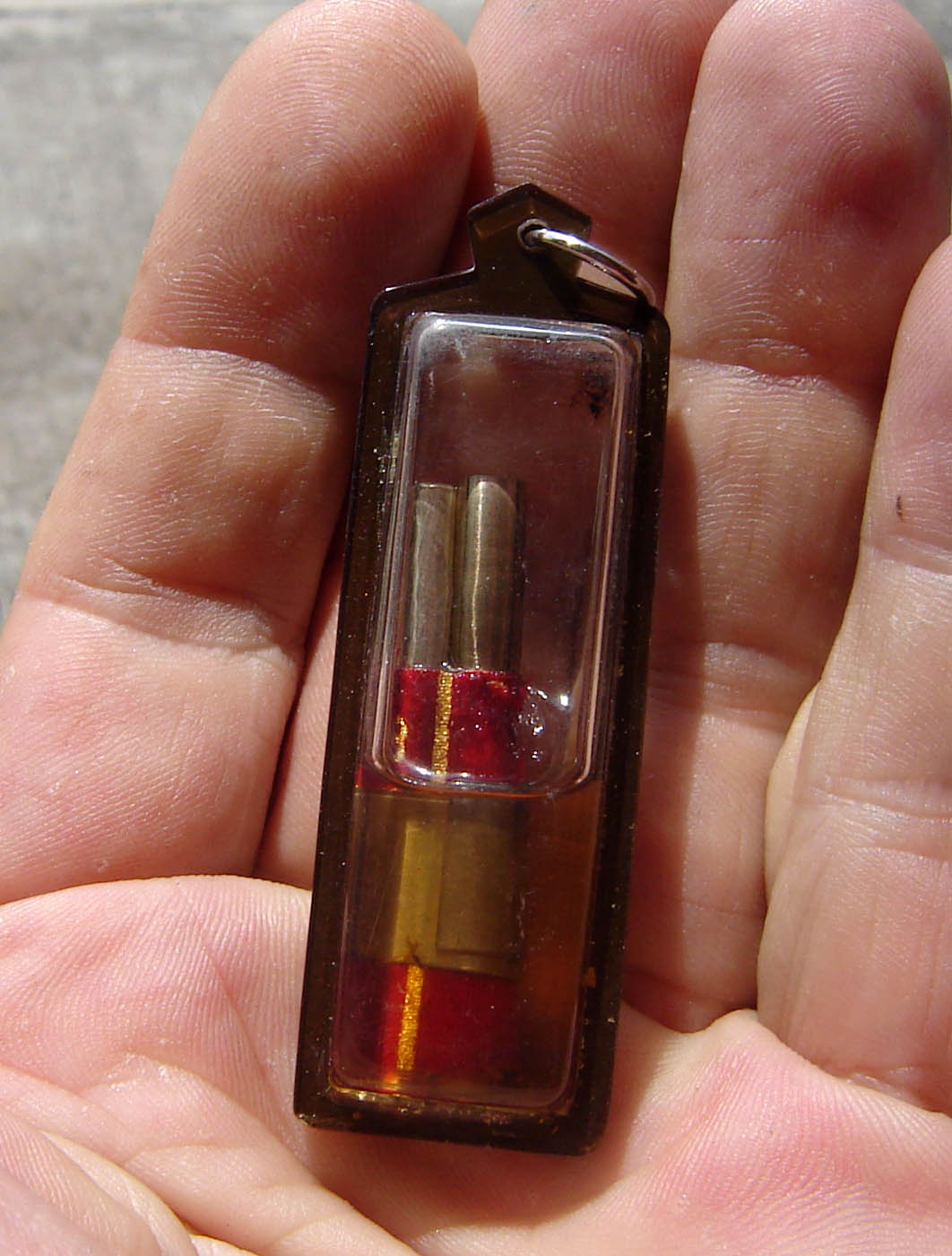 Takrut Niaree Sariga Nang Yaem in Paya Prai Rak Koo Oil with yantra cloth 2552 BE - Luang Por Khern Thawaro (only 500 amulets made!)