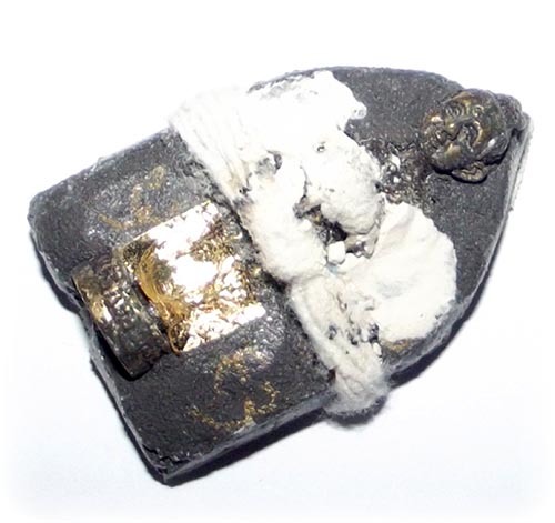 Kumarn Tong Jao Sanaeh Necromantic Amulet for Lottery, Gambling, Mercy Charm, Anti Black Magic and Business - Ajarn Apichai Decha