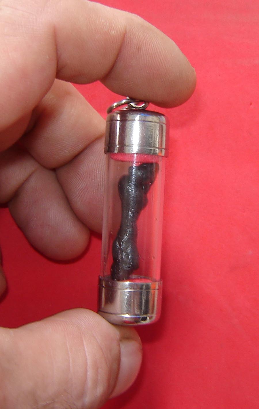 Lek Lai Yoi  (naturally stretched Lek Lai) - 5 Centimeters - Sacred Kaya Siddhi element from Holy Laoatian Cave