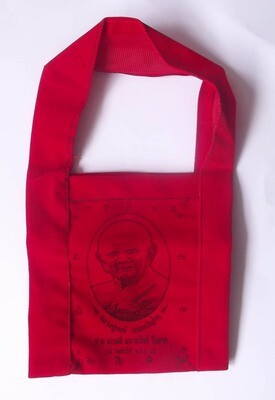 Yaam Daeng Na Mae Dti Maha Sap (Red Velvet Monk's Bag for Wealth and Treasures) - 'Jong Samrej' Edition 2555 BE - Luang Phu Hongs