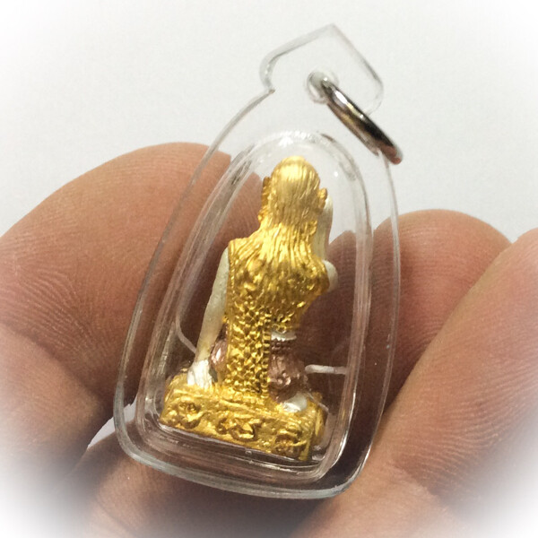 Pra Nang Kwak (Loi Ongk statuette) - Nuea Sam Kasat 'Run Daw Maha Sethee' edition 2553 BE - Luang Por Sawai - Wat Prasat Panom Rung