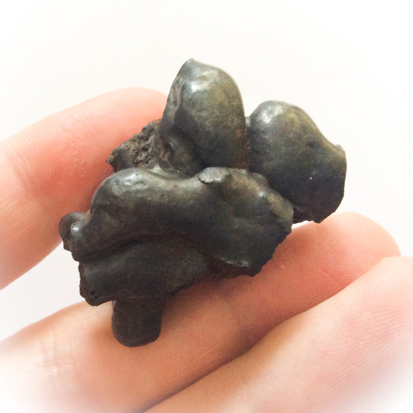 Pure cold cut Lek Lai (Grade A, 3 x 2 x 2 cm) - Sacred Kayasiddhi Adamantine Substance magical extraction process Empowered by the Khao Or Masters