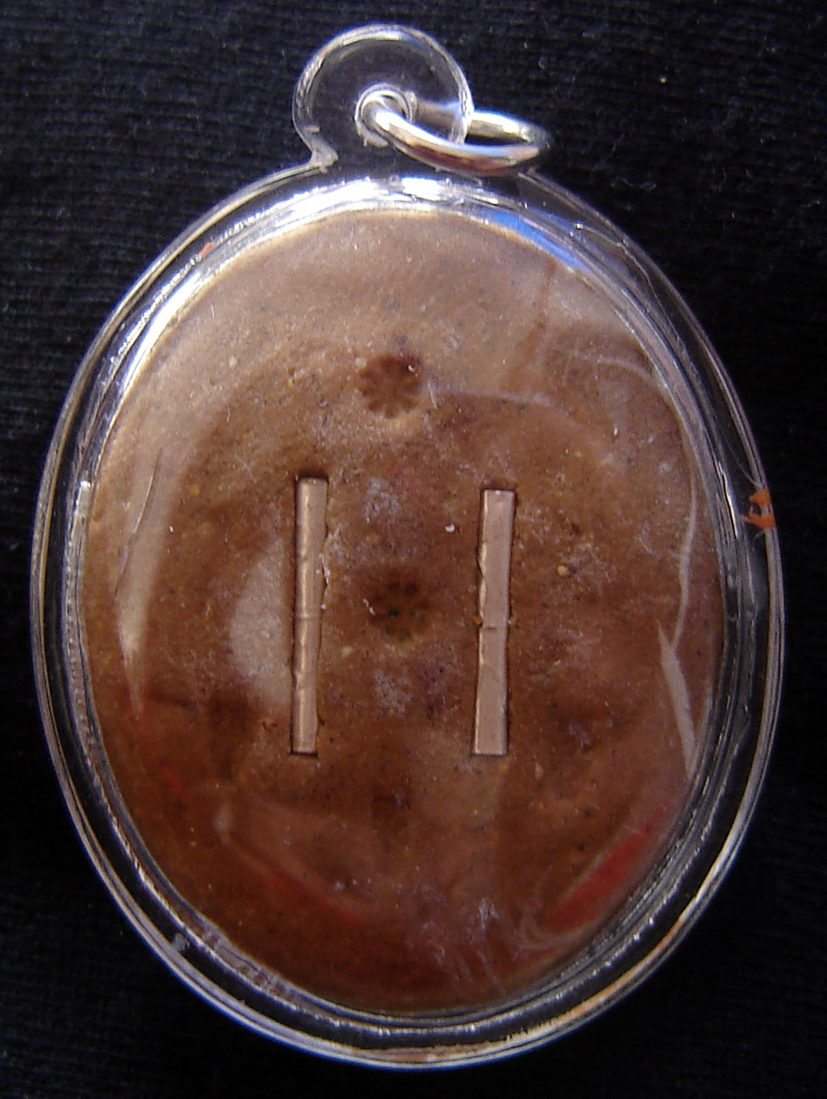 Rian Paya Ngang Saen Sanaeha - Nuea Albaca Pork Pong Sanaeha fang 2 Takrut Roi Choo (Albaca with two '100 Lovers Takrut' and Maha Sanaeh powders in rear face) in Waterproof Casing - Ajarn Kom Traiwaet