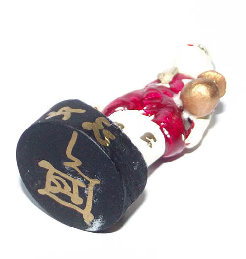 Kumarn Tong Teur Thung Maha Pokasap (red) - Prai Kumarn Bone Powders, 'Chin Aathan', Ashes and Earths - Dtraimas 2555 BE Edition - Luang Por Dam - Wat Pra Puttabat Radtana Kiree