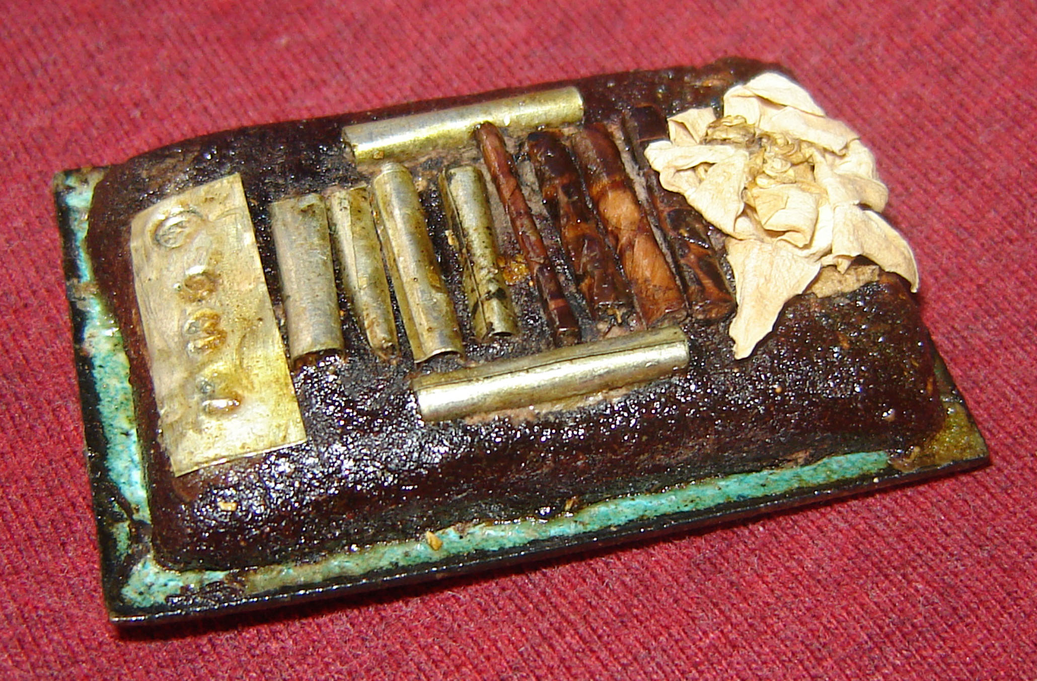 Jumbo Locket Pim Pised Taep Paetch Payatorn 'Maha Paya Nga' Chak See Tong (Gold) - 10 Takrut (6 silver, 4 python), and Rak Sorn flower - Luang Phu In Wat Nong Meg 5 x 3.5 Cm