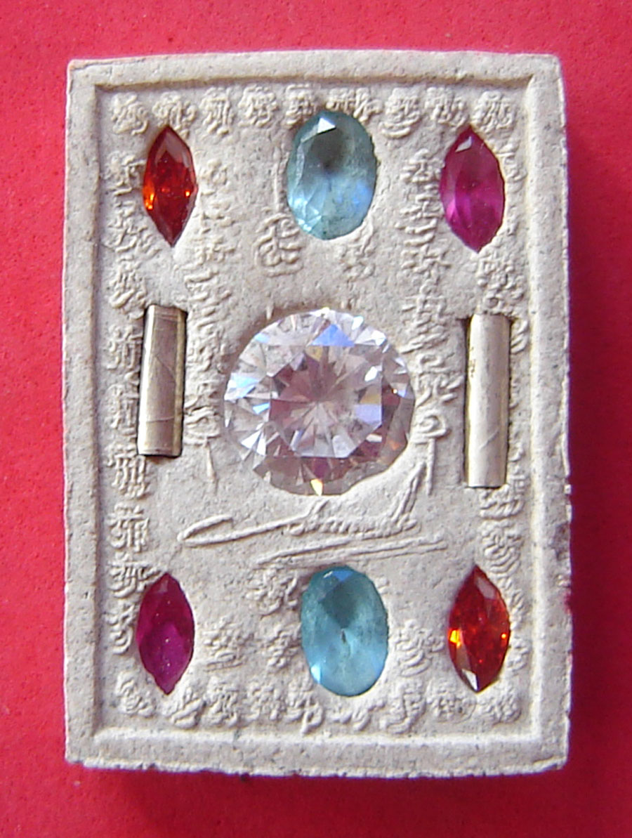 Maeng Mum Dak Sap Pim Klang 'Money Trap Spider' - Sacred powder with hand painted details, 2 silver Takrut, and 6 semi-precious stones - Kru Ba Krissana 2542 BE 'Jaroen Ngern Jaroen Tong' edition