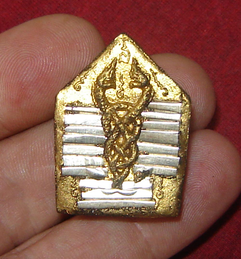Khun Phaen Um Nang Nak Giaw - (Khun Phaen with Peacock, 2 Maidens and entwined Nagas) - Nuea Pong Wised Maha Sanaeh Luan - 22 Takrut Maha Sanaeh spells inserted - LP Dern - Wat Ban Mai Satatam 2554 BE