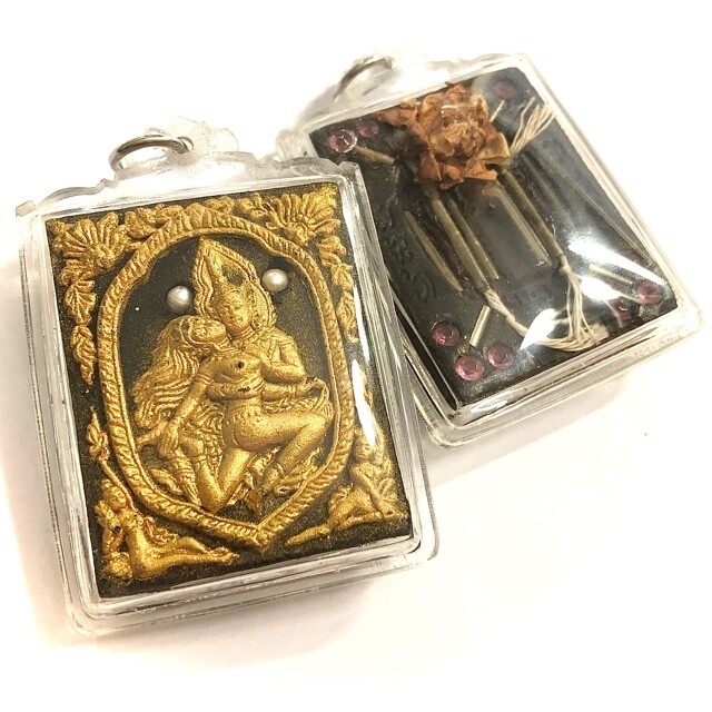 Taewada Hlong Hong Montr Paetch Payatorn Jantr Sorn Jantr Ongk Kroo 17 Takrut 12 Gems 2 Pearls Dork Rak Sorn Pong Prai 2556 BE Luang Phu In Taewada Hlong Hong Montr Paetch Payatorn Jantr Sorn Jantr Ongk Kroo 17 Takrut 12 Gems 2 Pearls Dork Rak Sorn Pong Prai 2556 BE Luang Phu In
